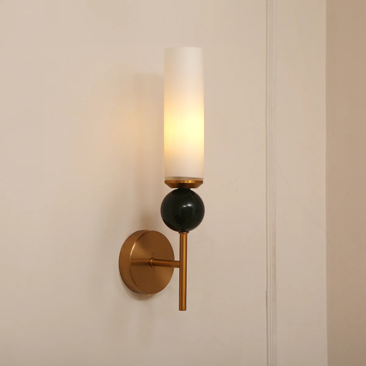 Breathe Easy Black Marble Wall Light